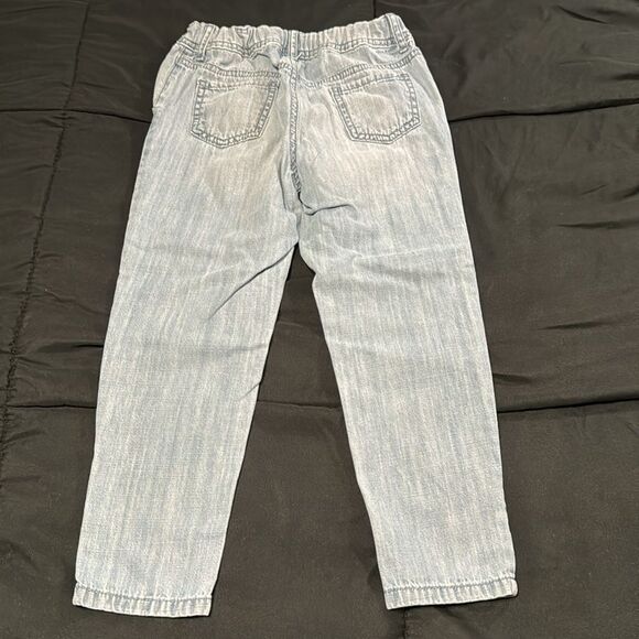 Gymboree Girls size 5 Jeans. Fun patches​ - Picture 2 of 3